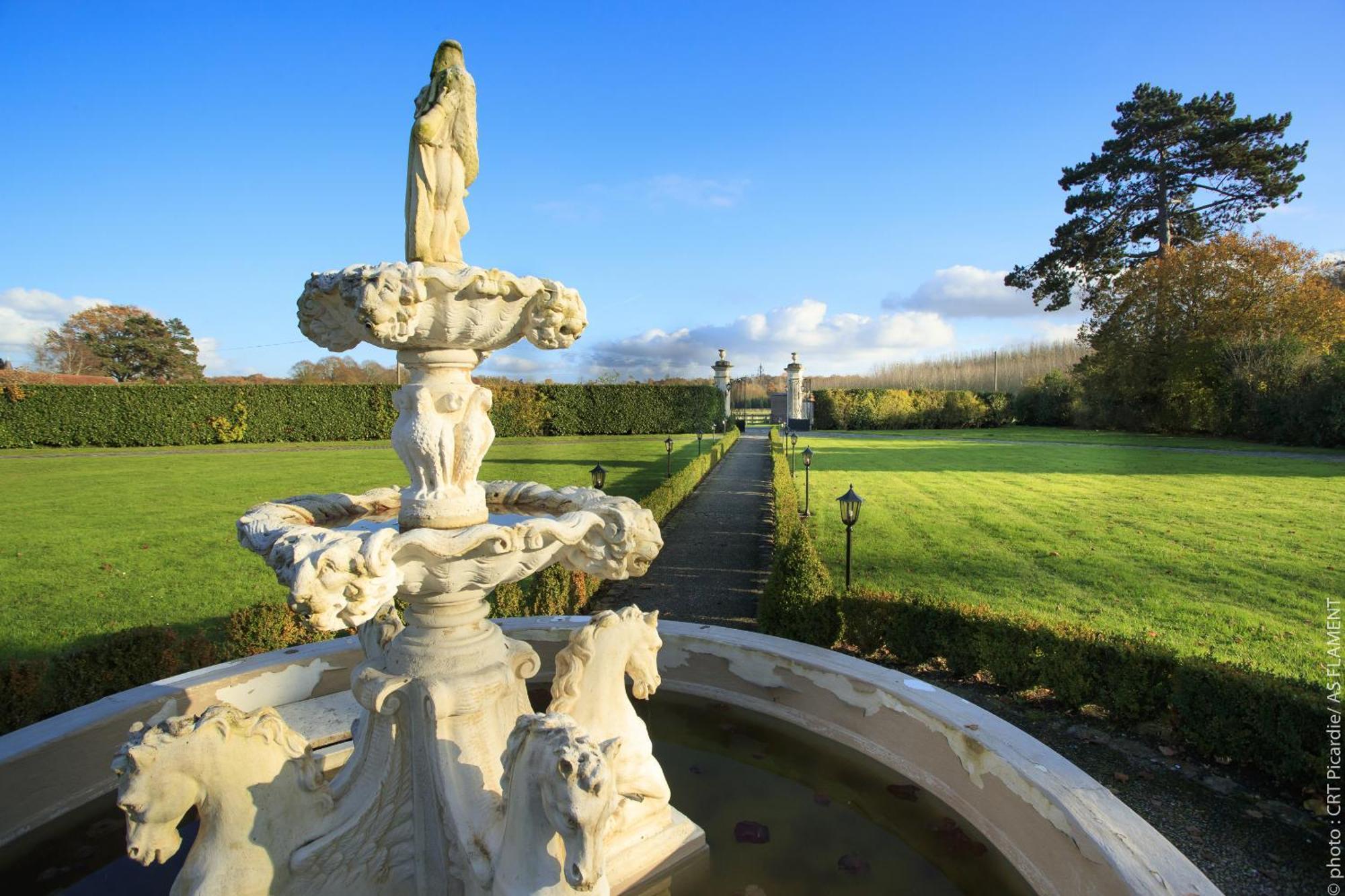 Château De Breuil Bed and Breakfast Bruyères-et-Montbérault Buitenkant foto